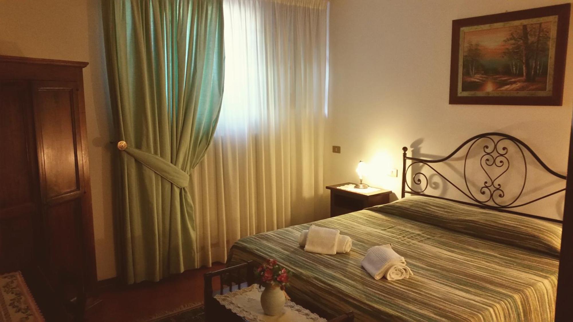 B&B Casale Virgili Siena Habitación foto